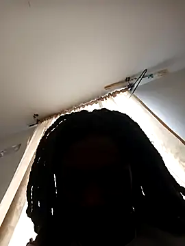 Snapshot of Ebony_rizon chatting on May 17, 2026, 12:12 pm Ebony rizon online show from May 17, 2026, 12:12 pm