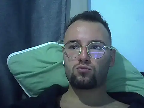 piazaocwb23 online show from April 3, 2026, 3:26 am