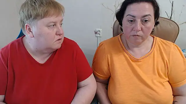 Snapshot of Lindy-Jeanie chatting on June 14, 2026, 4:53 pm Lindy-Jeanie online show from June 14, 2026, 4:53 pm