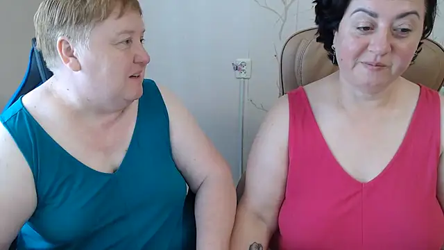 Snapshot of Lindy-Jeanie chatting on June 20, 2026, 8:28 am Lindy-Jeanie online show from June 20, 2026, 8:28 am