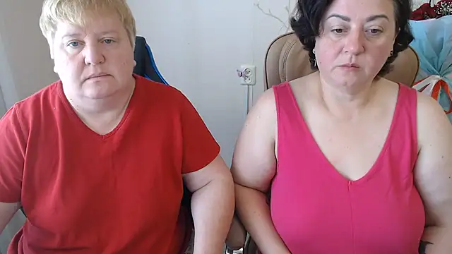 Snapshot of Lindy-Jeanie chatting on July 23, 2026, 8:23 am Lindy-Jeanie online show from July 23, 2026, 8:23 am