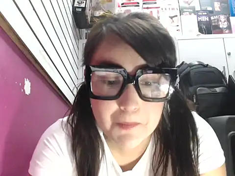 kendysun online show from May 5, 2026, 3:31 pm