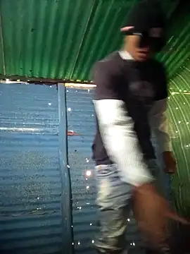 spittingpig1 online show from March 16, 2026, 1:37 pm