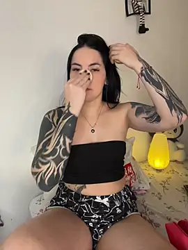 katherine Murph online show from March 21, 2026, 9:07 pm