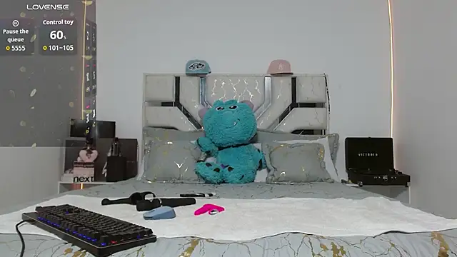 tiam muller fenix online show from April 20, 2026, 2:14 am