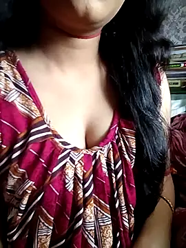 Snapshot of tina2005 chatting on March 17, 2026, 10:40 am tina2005 online show from March 17, 2026, 10:40 am