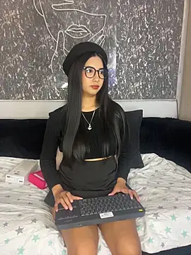 Snapshot of Gretel_Streit chatting on May 16, 2026, 3:25 am Gretel Streit online show from May 16, 2026, 3:25 am