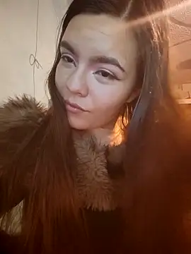 Snapshot of Estrella_2407 chatting on March 28, 2026, 3:17 am Estrella 2407 online show from March 28, 2026, 3:17 am