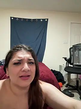 treasurebabii online show from April 2, 2026, 5:38 am