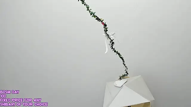 RileyNymph online show from May 24, 2026, 3:00 am
