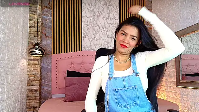 Snapshot of AishaCambell_ chatting on May 9, 2026, 10:31 am AishaCambell online show from May 9, 2026, 10:31 am