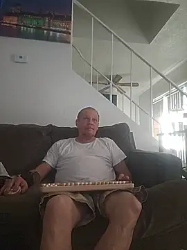 Snapshot of yourMasterisBored chatting on July 27, 2026, 2:24 pm yourMasterisBored online show from July 27, 2026, 2:24 pm