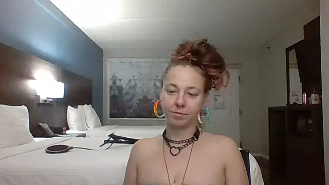 Snapshot of Ambionce chatting on April 5, 2026, 1:58 am Ambionce online show from April 5, 2026, 1:58 am