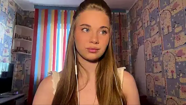 Miss Blessnyth online show from April 28, 2026, 6:07 am