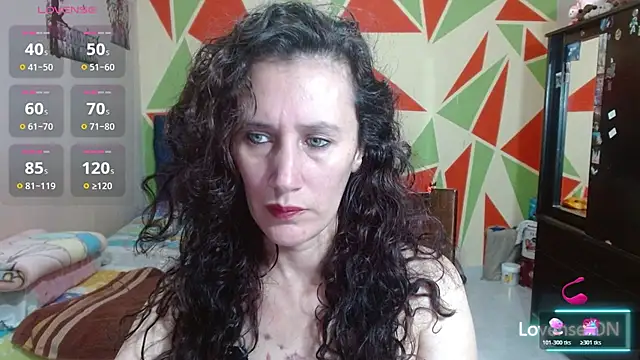Snapshot of Mariam_wish chatting on May 28, 2026, 6:27 pm Mariam wish online show from May 28, 2026, 6:27 pm
