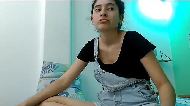 katywild20 online show from March 23, 2026, 4:00 pm