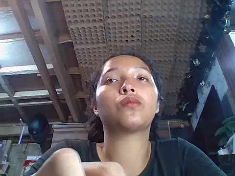 spicyren online show from June 18, 2026, 12:20 pm