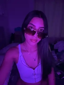 miaculuci online show from March 14, 2026, 4:18 am