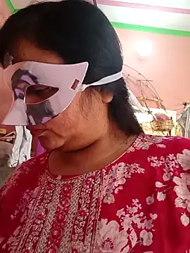 Snapshot of Gujju_bhabhi69 chatting on April 3, 2026, 10:13 am Gujju bhabhi69 online show from April 3, 2026, 10:13 am