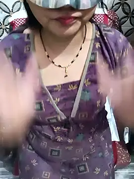 Snapshot of Gujju_bhabhi69 chatting on April 13, 2026, 9:42 pm Gujju bhabhi69 online show from April 13, 2026, 9:42 pm