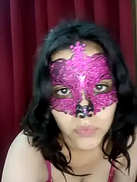 Hottymahi7 online show from April 11, 2026, 8:13 pm