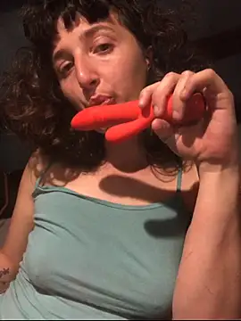 antoniettamaria online show from March 19, 2026, 5:06 pm