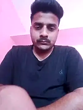Snapshot of Decentlover67 chatting on May 16, 2026, 9:39 am Decentlover67 online show from May 16, 2026, 9:39 am