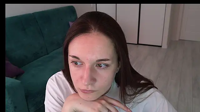 Snapshot of Ola_Queen chatting on July 2, 2026, 11:05 am Ola Queen online show from July 2, 2026, 11:05 am