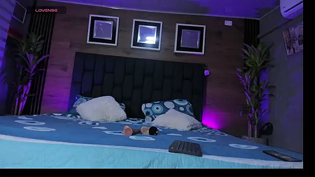 Enzoo98  online show from March 18, 2026, 11:52 pm