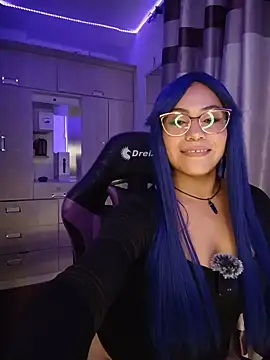 Snapshot of PiscisGirl chatting on June 14, 2026, 5:53 am PiscisGirl online show from June 14, 2026, 5:53 am