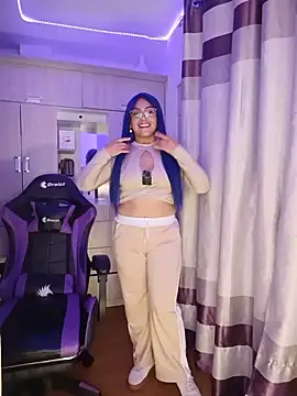 Snapshot of PiscisGirl chatting on June 15, 2026, 6:04 am PiscisGirl online show from June 15, 2026, 6:04 am