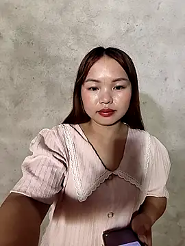 Snapshot of Mina_xYx chatting on April 7, 2026, 11:59 pm Mina xYx online show from April 7, 2026, 11:59 pm
