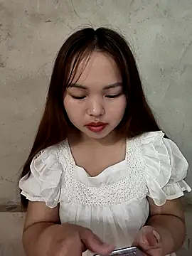 Snapshot of Mina_xYx chatting on April 25, 2026, 2:03 am Mina xYx online show from April 25, 2026, 2:03 am