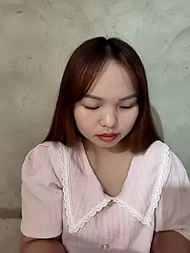 Snapshot of Mina_xYx chatting on April 29, 2026, 2:48 am Mina xYx online show from April 29, 2026, 2:48 am