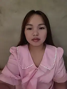 Snapshot of Mina_xYx chatting on May 18, 2026, 3:24 am Mina xYx online show from May 18, 2026, 3:24 am