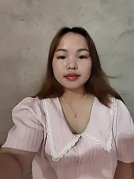 Snapshot of Mina_xYx chatting on June 5, 2026, 3:35 am Mina xYx online show from June 5, 2026, 3:35 am