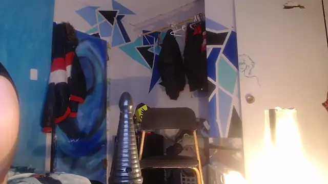 punkyslut69 online show from April 15, 2026, 9:49 am