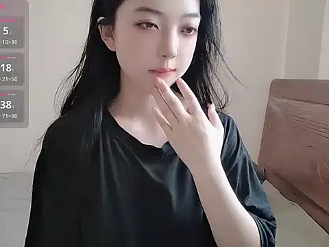 oblakitty  online show from July 2, 2026, 10:32 am