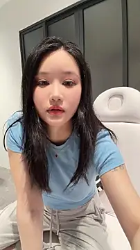 Snapshot of anan_2121 chatting on April 22, 2026, 1:23 pm anan 2121 online show from April 22, 2026, 1:23 pm