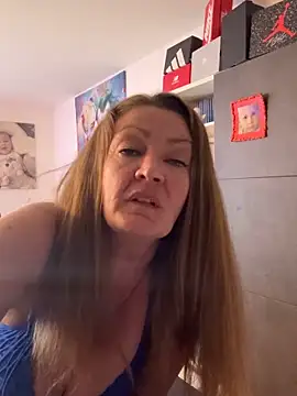 Milf-Gabi online show from May 11, 2026, 3:29 pm