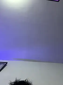 Trixie pop online show from April 2, 2026, 1:03 am