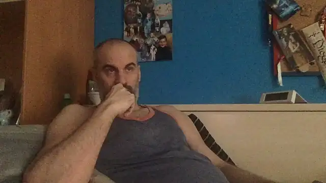 Snapshot of calvito_exotico chatting on March 16, 2026, 9:46 am calvito exotico online show from March 16, 2026, 9:46 am