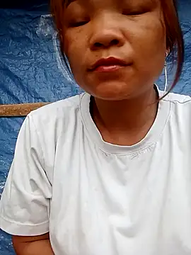 maymay121 online show from April 21, 2026, 11:07 pm