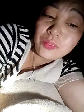 Snapshot of Abi-ni chatting on March 25, 2026, 9:32 pm Abi-ni online show from March 25, 2026, 9:32 pm
