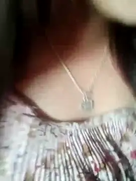 Snapshot of Abi-ni chatting on April 11, 2026, 12:48 am Abi-ni online show from April 11, 2026, 12:48 am
