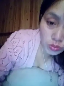 Snapshot of Abi-ni chatting on May 1, 2026, 9:25 am Abi-ni online show from May 1, 2026, 9:25 am