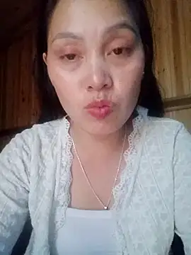 Snapshot of Abi-ni chatting on May 8, 2026, 10:09 am Abi-ni online show from May 8, 2026, 10:09 am