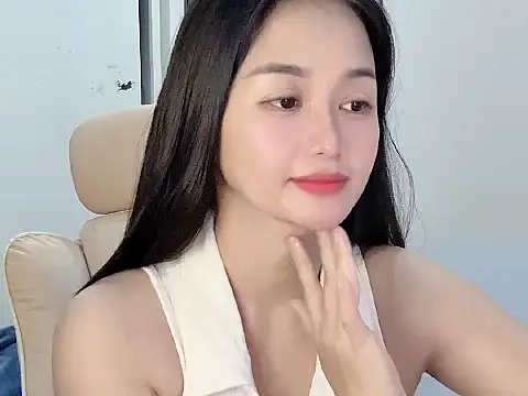 Snapshot of AmyLinee_1 chatting on June 2, 2026, 5:53 am AmyLinee 1 online show from June 2, 2026, 5:53 am