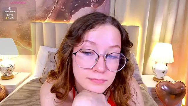 AmelieViolet online show from July 10, 2026, 10:40 am