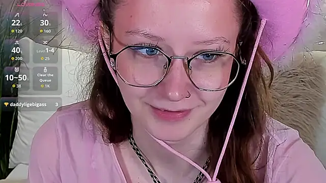 AmelieViolet online show from July 11, 2026, 11:13 am